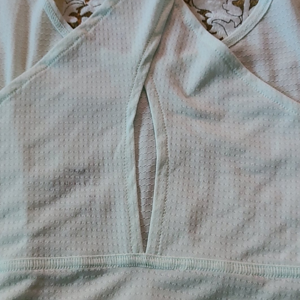 Nike Breathe 2XL Cool Running Tank - Picture 9 of 13